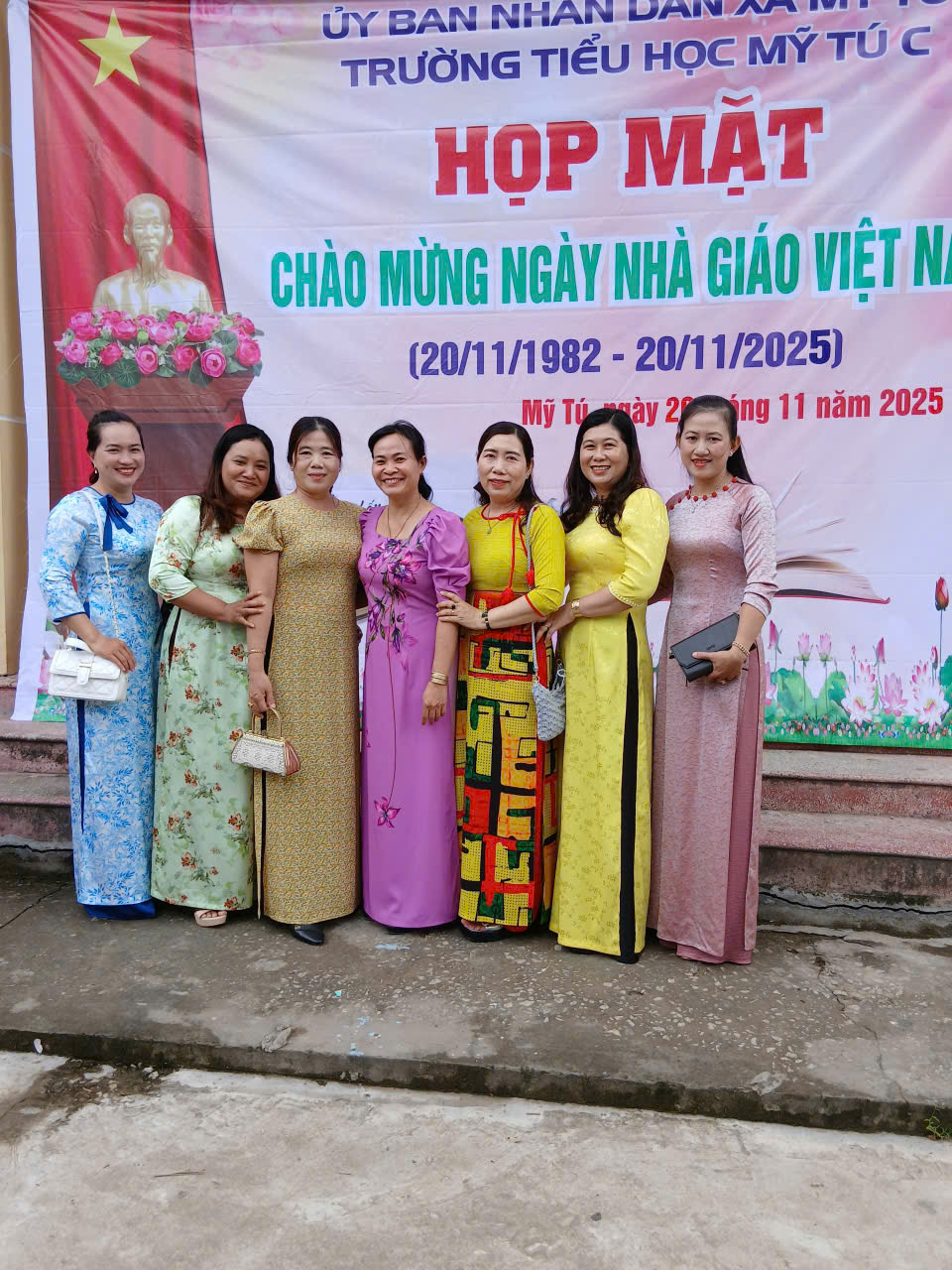 HỌP MẶT 20-11-2025