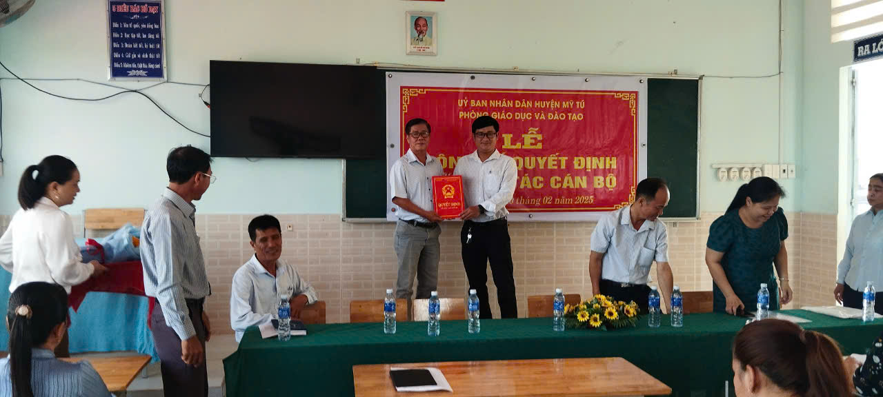 Lễ công bố quyết định bổ nhiệm hiệu trưởng